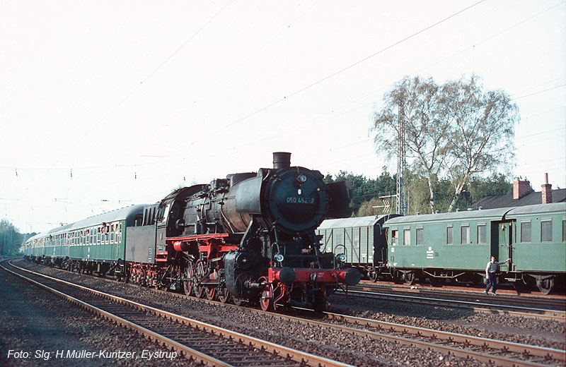 Dampfsonderzug mit der Lok 050 452-2 des Bw Uelzen