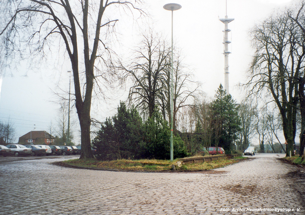Bahnhofsvorplatz 2001