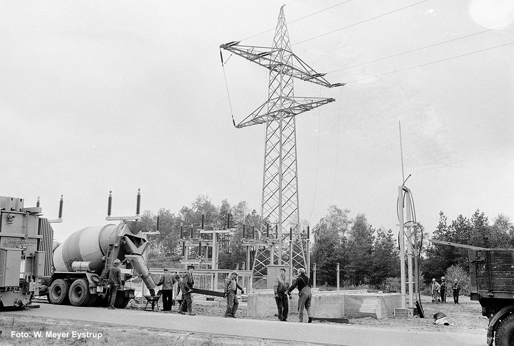 Bau eines Unterwerks UW im Bahnhof Eystrup
