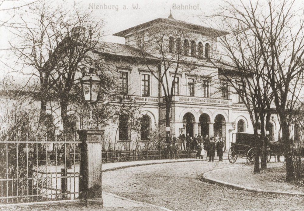 Die Aufnahme des Nienburger Bahnhofs um 1890